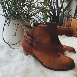 Seychelles Two-Toned Leather Booties